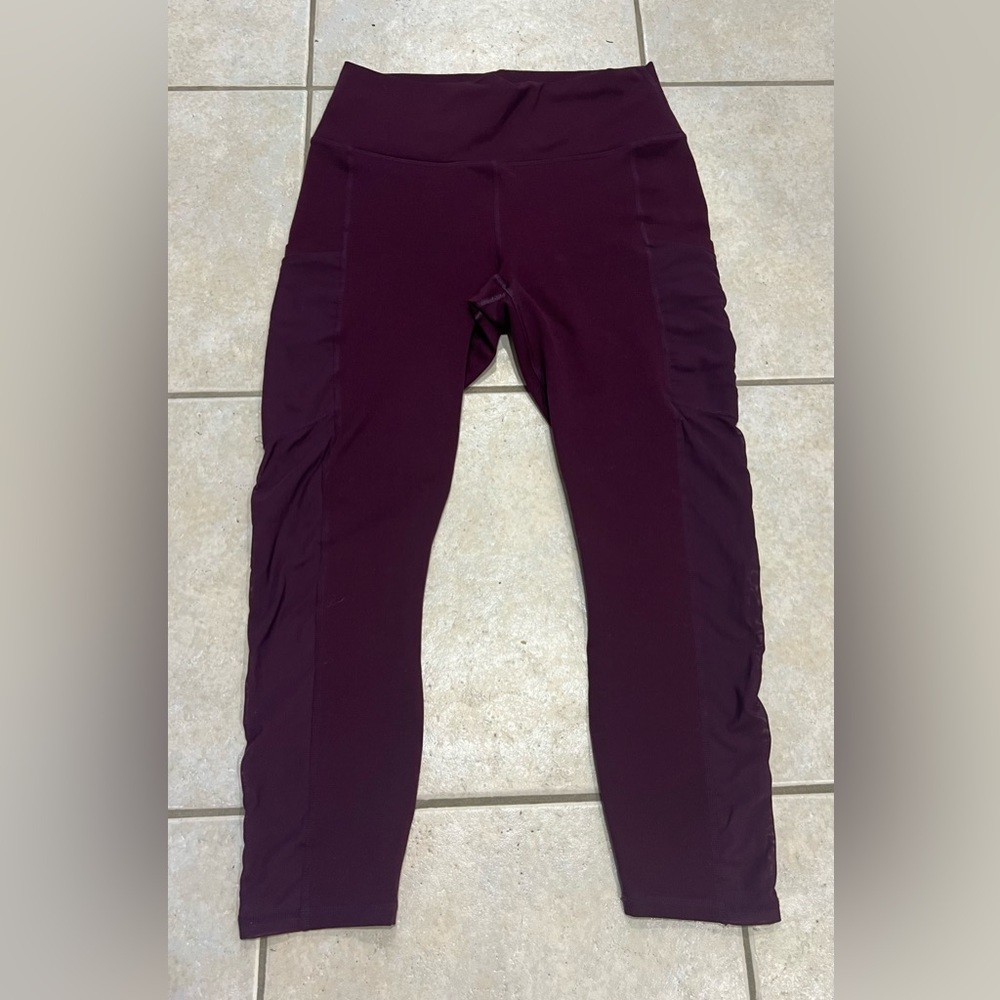 Fabletics Trinity Motion365 Mid-Rise 7/8 Legging in Plum Size L